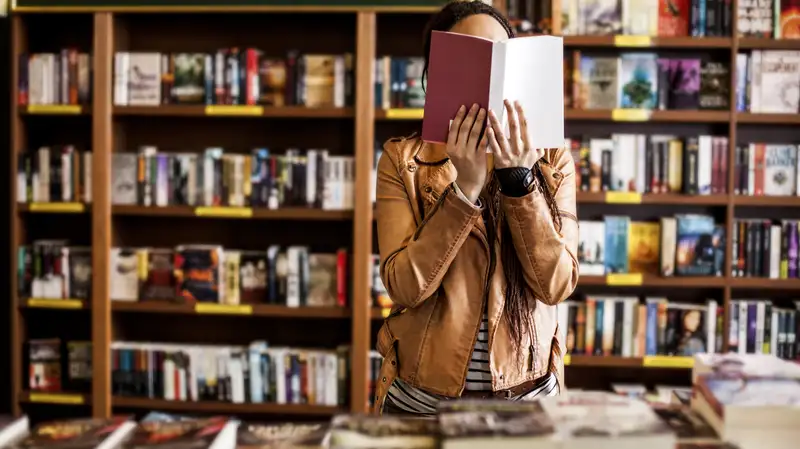 Memahami Definisi dan Contoh Literasi Singkat dan Sederhana